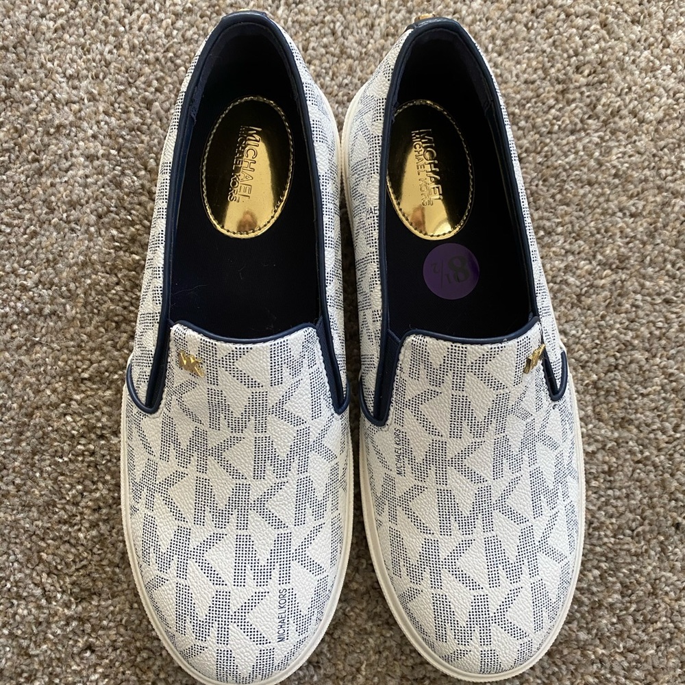 Brand new Michael kors